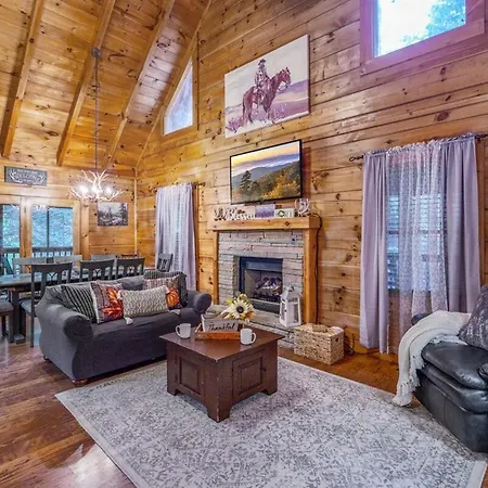 Creekside Serenity Cabin Family Friendly Retreat In Pigeon Forge